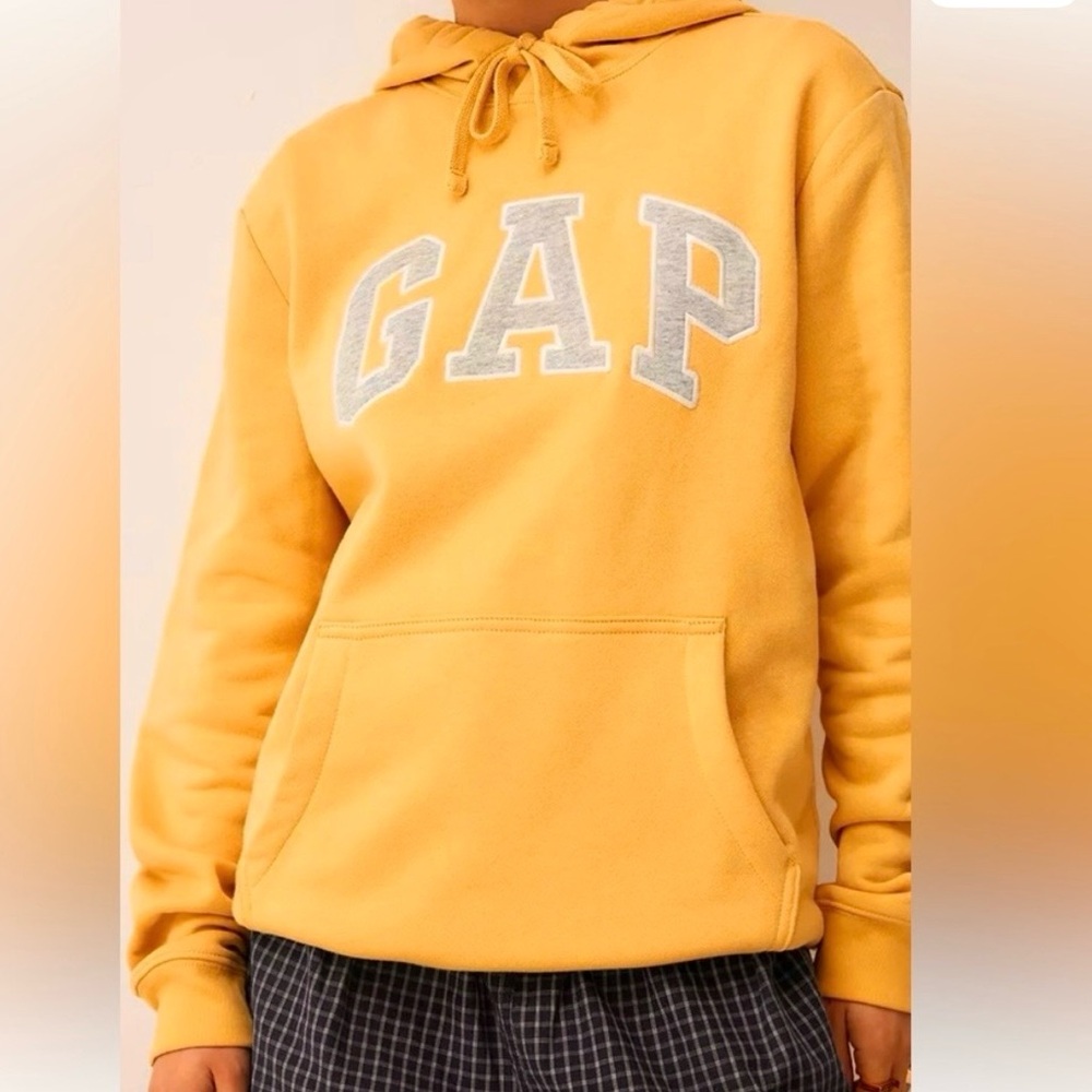 GAP HERITAGE SOFT PULLOVER LOGO HOODIE SWEATSHIRT - VIBRANT ORANGISH YELLOW- MED
